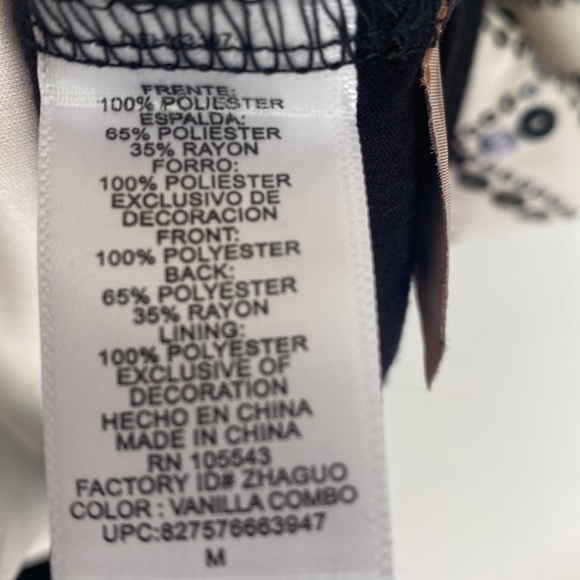 (A53) Daisy Fuentes Sequin Sleeves top, Size M - Picture 5 of 6